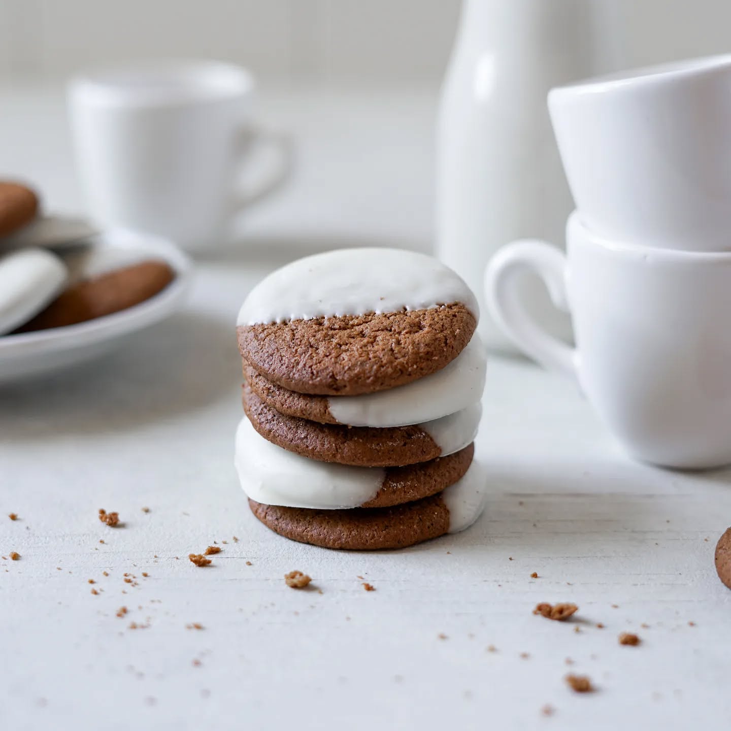 I may have a new cookie recipe coming at you sometime next week! (Not pictured here) Keep your eyes peeled 😁🍪
.
.
.
#cookies #cookierecipe #cookiephotography #cookiestack #recipes #foodblog #healthyrecipes #fpodstyling #foodphotographer #sweets #parsleyandspice