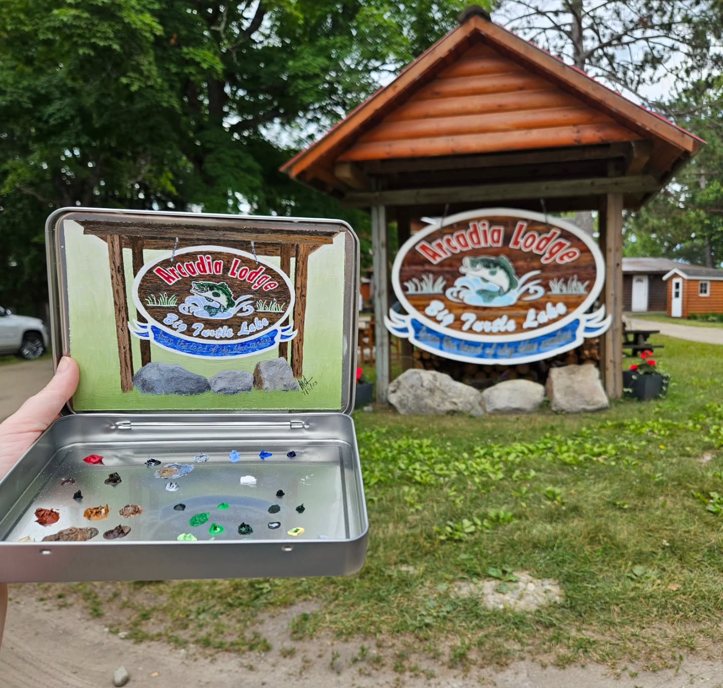 Tin painting at Arcadia Lodge in northern Minnesota!
#artist #painting #tinpainting #mn #upnorth #bigturtlelake