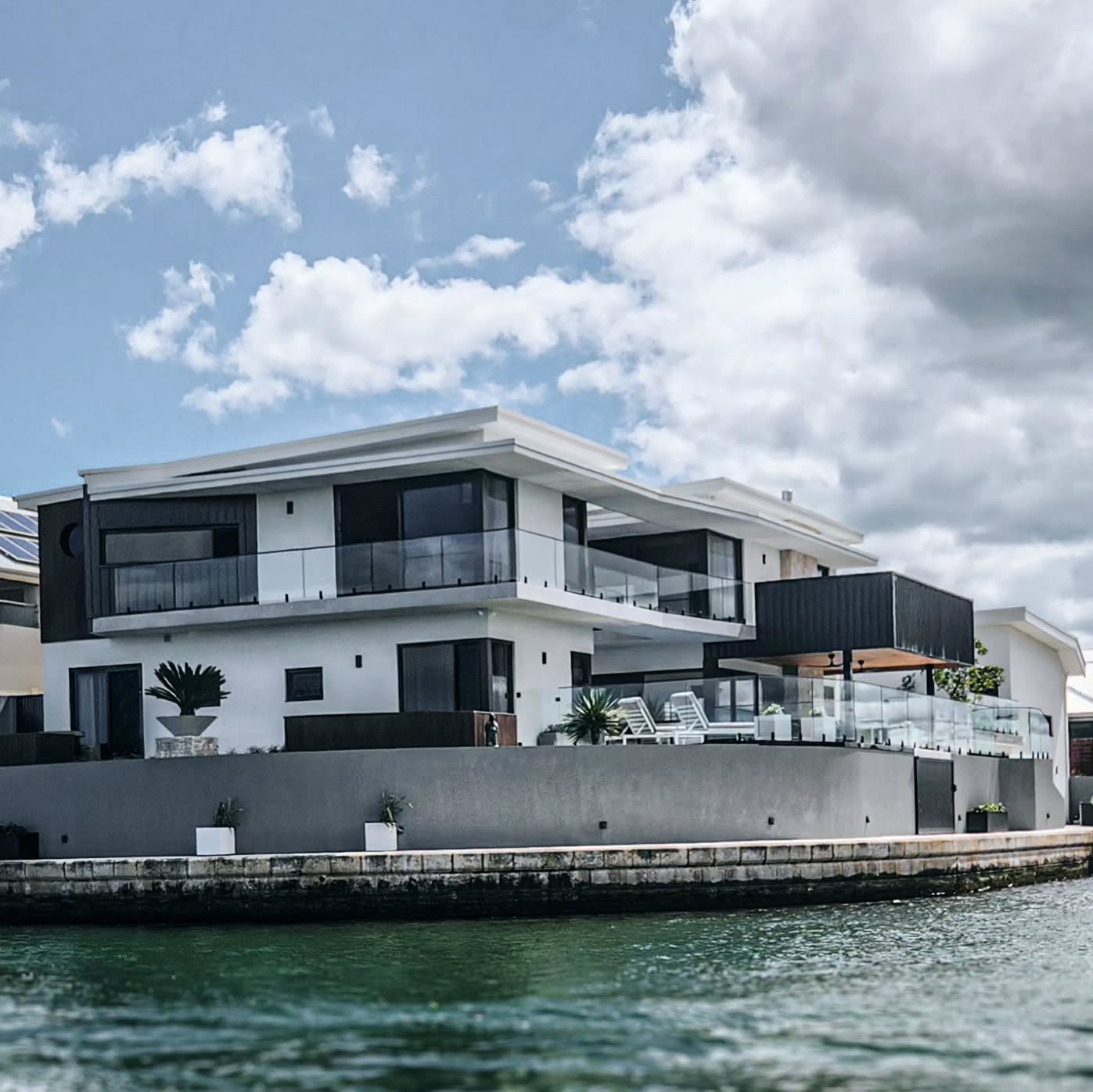 Always great to see the outcome of a committed design and construction process....🌞