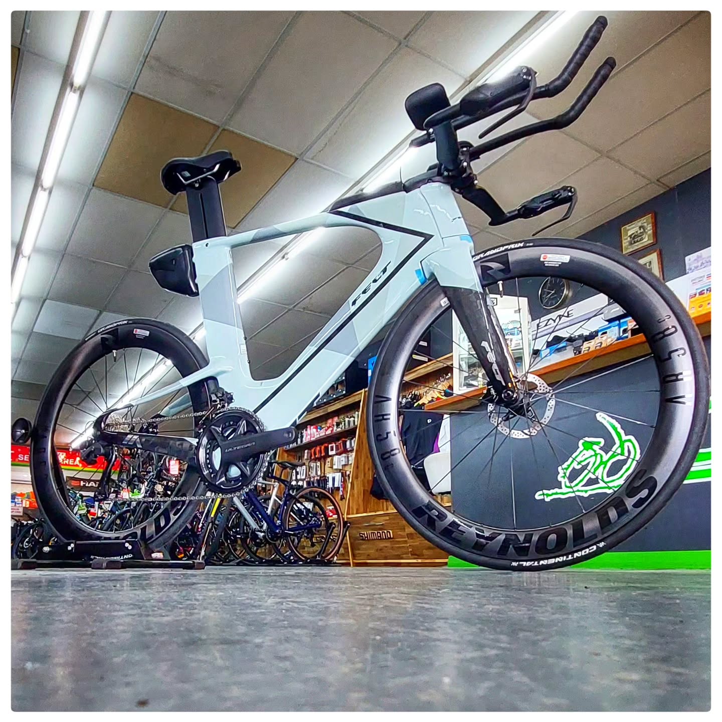 Last seen moving at high velocity in an easterly direction!
This is one of the new offerings from Felt.
It was briefly in the store before being picked up by its new owner today in preparation for the Melbourne Half Iron Man in a few weeks.
We think He'll have an unfair advantage in the Bike leg, but we'll have to wait and see.
-
-
-
-
-
-
-
-
#feltbikes #fastaf #ttbike #melbourneironman
#halfironman
#ironman #timetrialbike #shimanodi2 #reynoldswheels #bikeporn #fastbikes #ballaratcycling