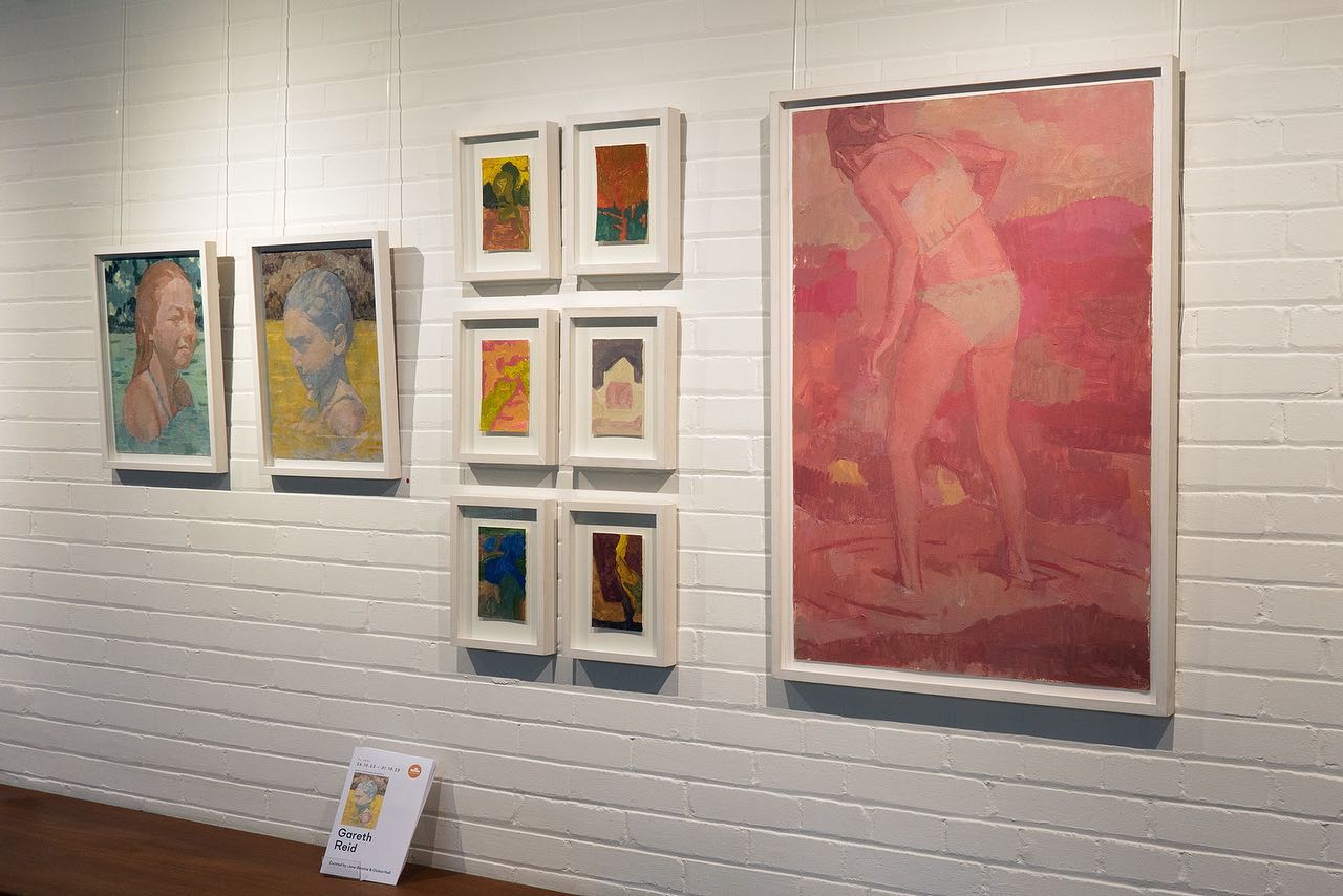 Works shown here by @garethreidart , @hannahcasey_brogan , @philipflanaganstudio and #markshieldsartist are currently on show at La Roche until Tuesday. Please visit the website link in the bio if you'd like to arrange a viewing.
.
.
.
#irishart #irishartists #sculpture #contemporaryart #gallery #artgallery #gallery #artcollector #midcenturymodern #midcenturyinteriors #midcenturyfurniture