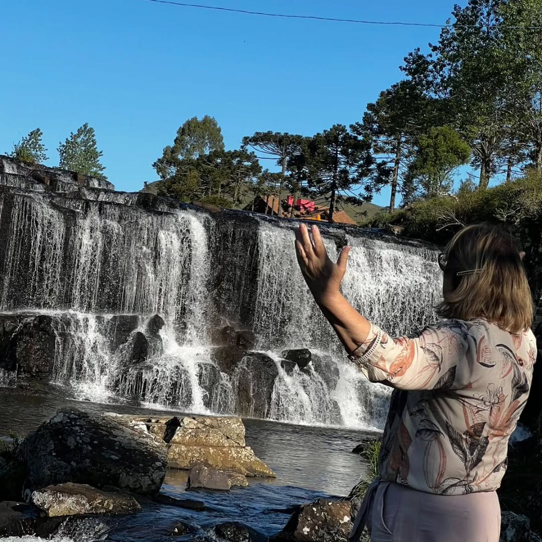 Quem disse que a Serra Catarinense só é atrativa no frio???
Temos várias atrações de turismo de experiência, Eco turismo além de contar com lindas cachoeiras e águas límpidas.
Vem viver a Serra Catarinense!
@prefeitura_bjs
@abt.turismo
@agenciaregiaodoslagos
