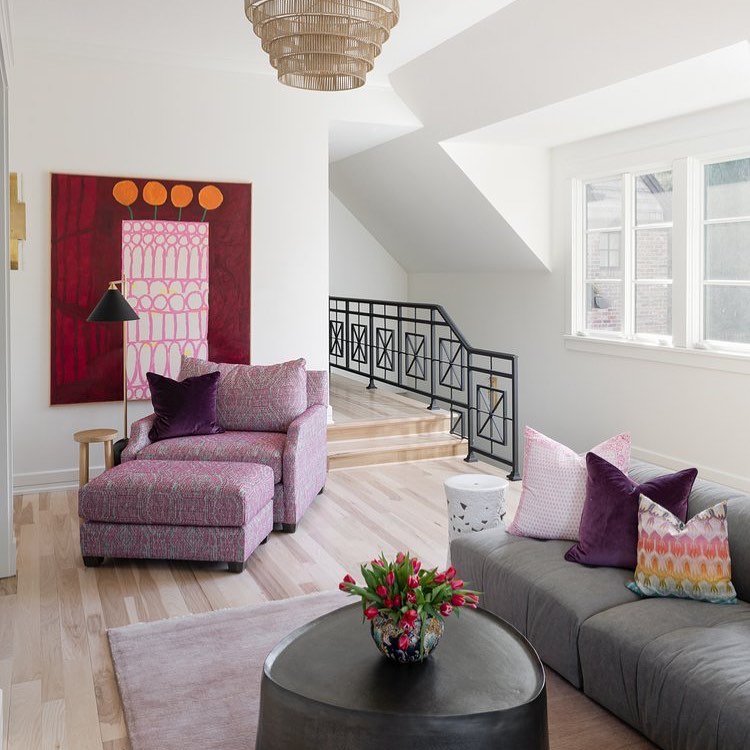 Renter-friendly decor hack: Not allowed to paint the walls? No problem! The use of color and shape made this living room area inviting.
You can tell the painting was the inspiration for this room. The chair has a very similar color and pattern as the painting.
Then you want incorporate solid colors like the deep purple pillow against the patterned chair. Different colored furniture pieces also adds a more personalized and boutique feel to a small space.
Follow for more tips like this 📍
.
.
.
.
.
#interiordesigner #interiordesign #interiorstyling #homedecor #fyp #renterfriendlydecor #renterfriendly #livingroom #sykesbydesign #dmv #atlanta