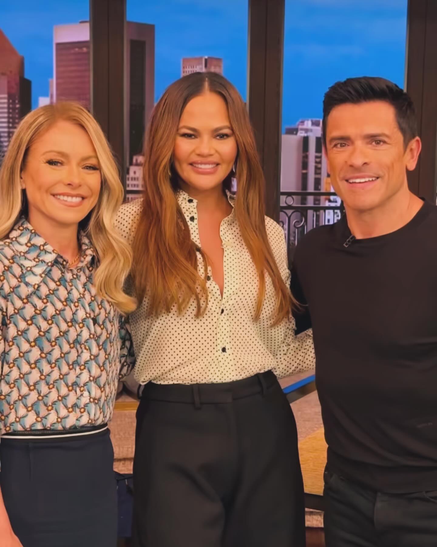 @chrissyteigen for @livekellyandmark