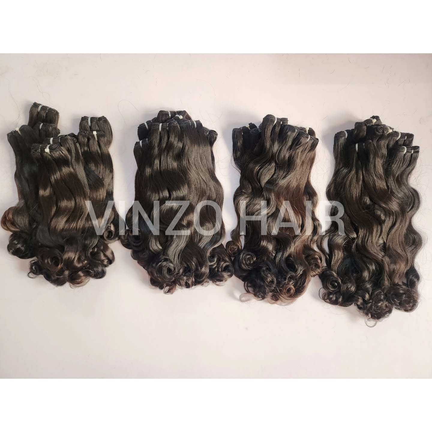 Bundles being selected and packed for shipments, gorgeous Raw Wavy hair, only the finest strands @vinzohair ๐
#vinzohair #vinzoindianhair #vinzorawhair #vinzowavy #indianwavyhair #southindianhair #donorhair #donorhairs