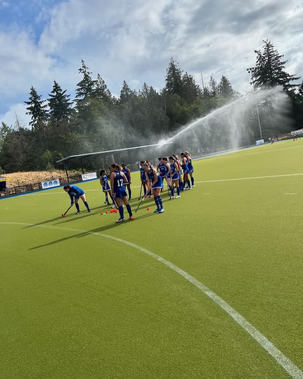 Nationals Day 3!
Nova Scotia takes on BC Blue at 9:30 AM PDT (1:30 PM ADT)
The team is enjoying the opportunity to play on water based turf!
Link to Nationals results and livestream is in our bio.
Good luck!! đ