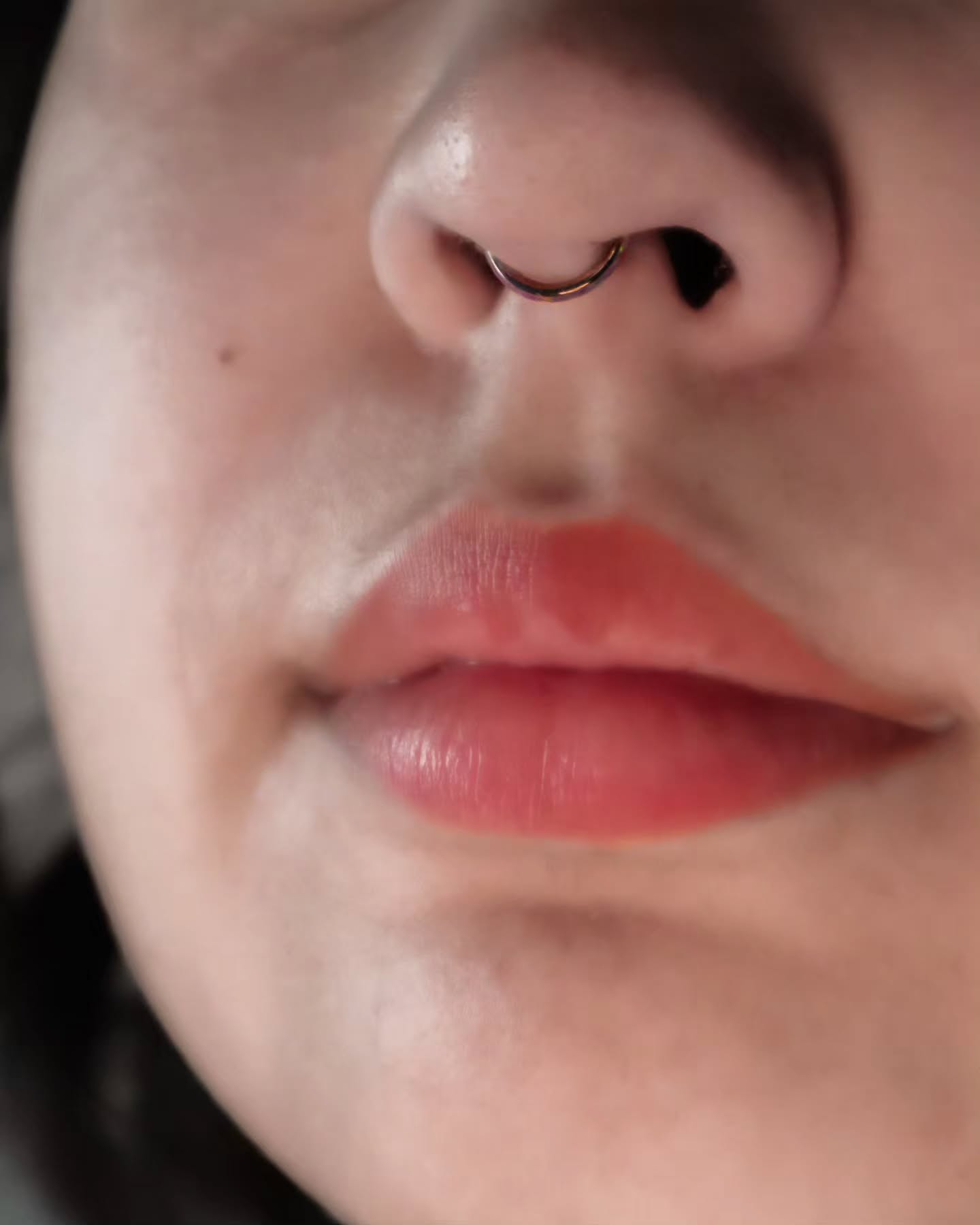 Septum piercing feito pela @renata.lazzotattoo
#shop #tattooshop #piercing #septum #septumpiercing #delicate #piercingshop #tattoo #tattooer #ink #inklife #nosepiercing