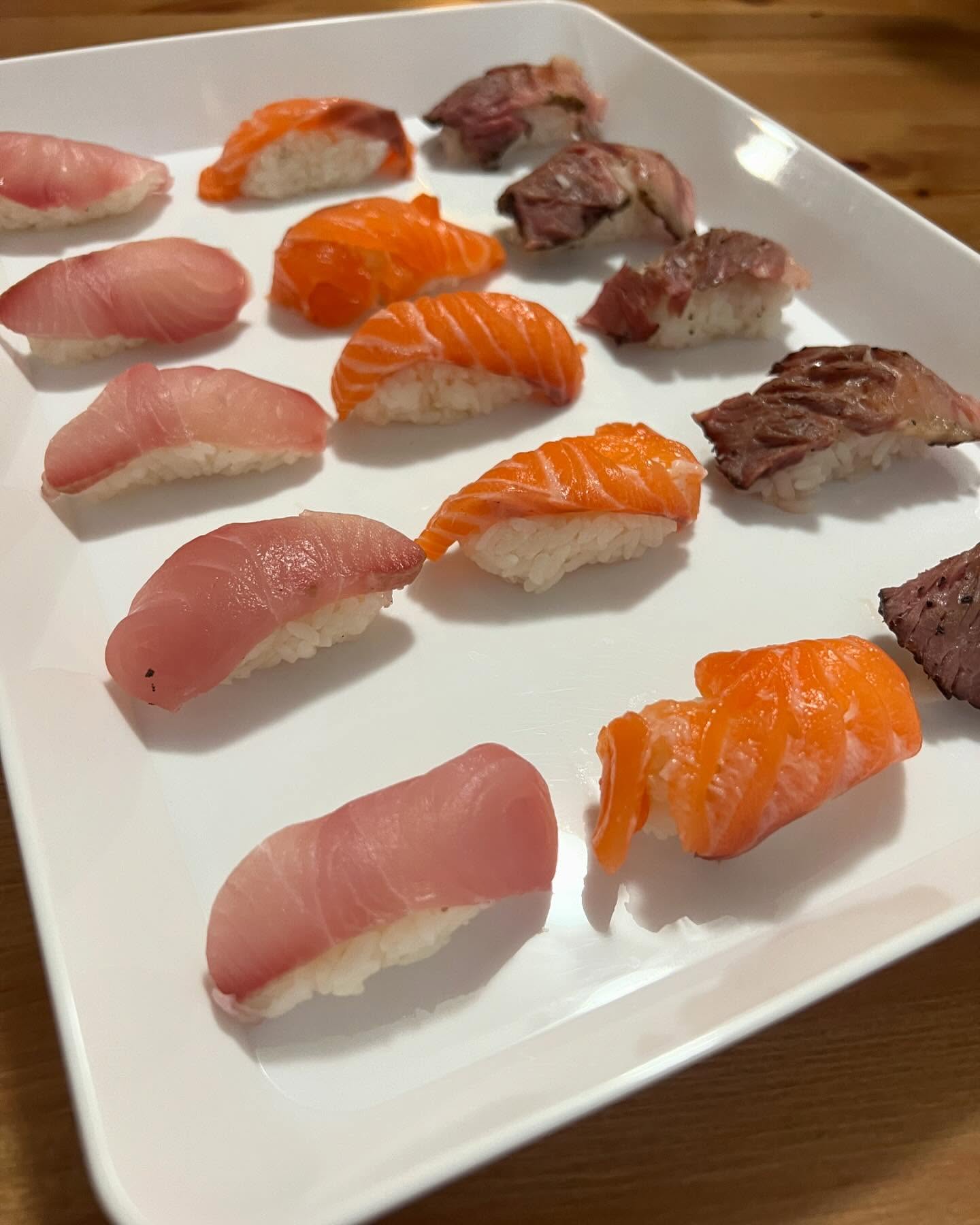 The menu tonight :)
~
~
~
~
~
~
~
~
~
~
~
~
~
#cooking #cookingtogether #food #sushi #nigiri #homemade #foodies #foodstagram #foodphotography #foodbloggers
