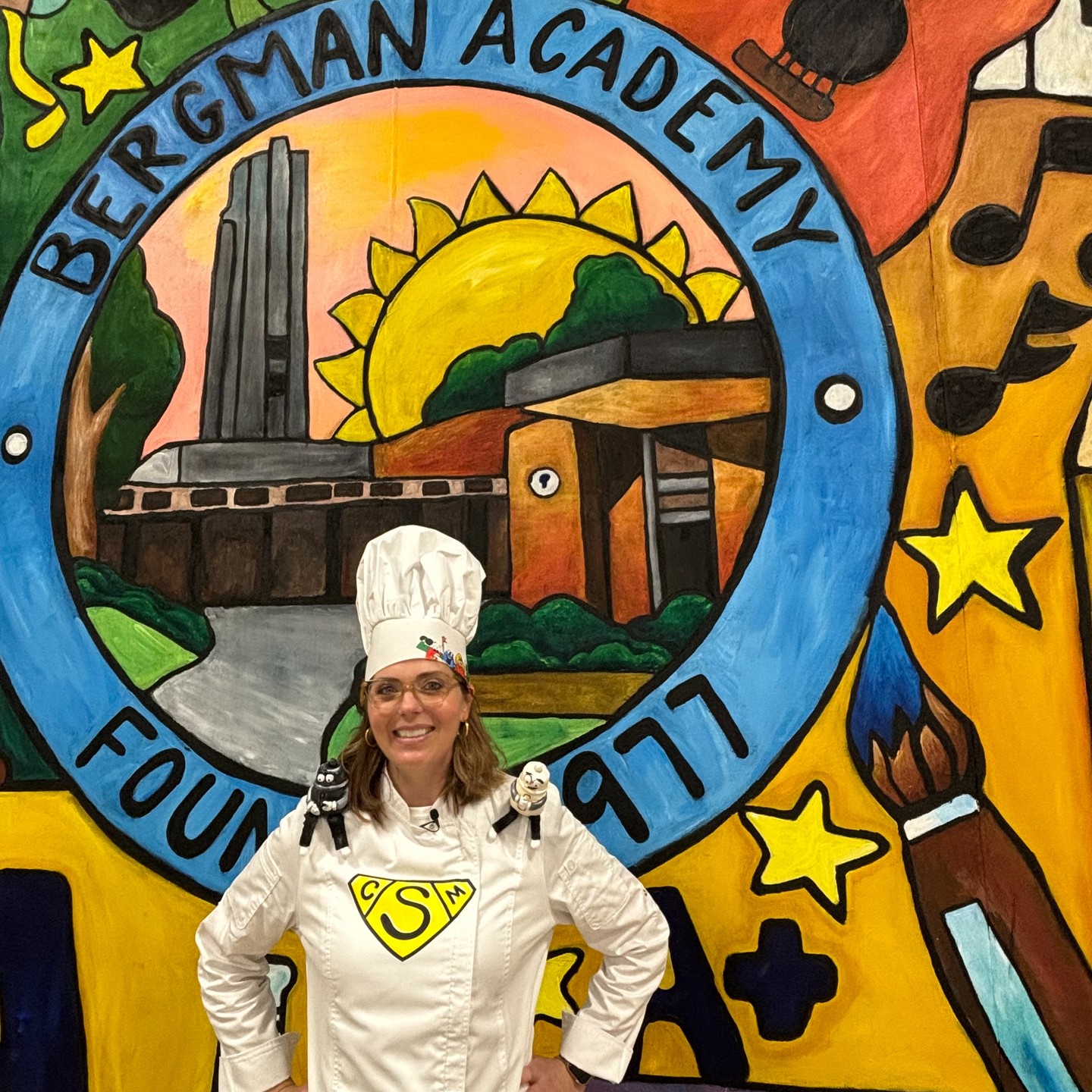 Thank you to guest author Mary Payne Moran for visiting Bergman yesterday and sharing her children’s book The Vita Gang Mysteries with our K-5 students!