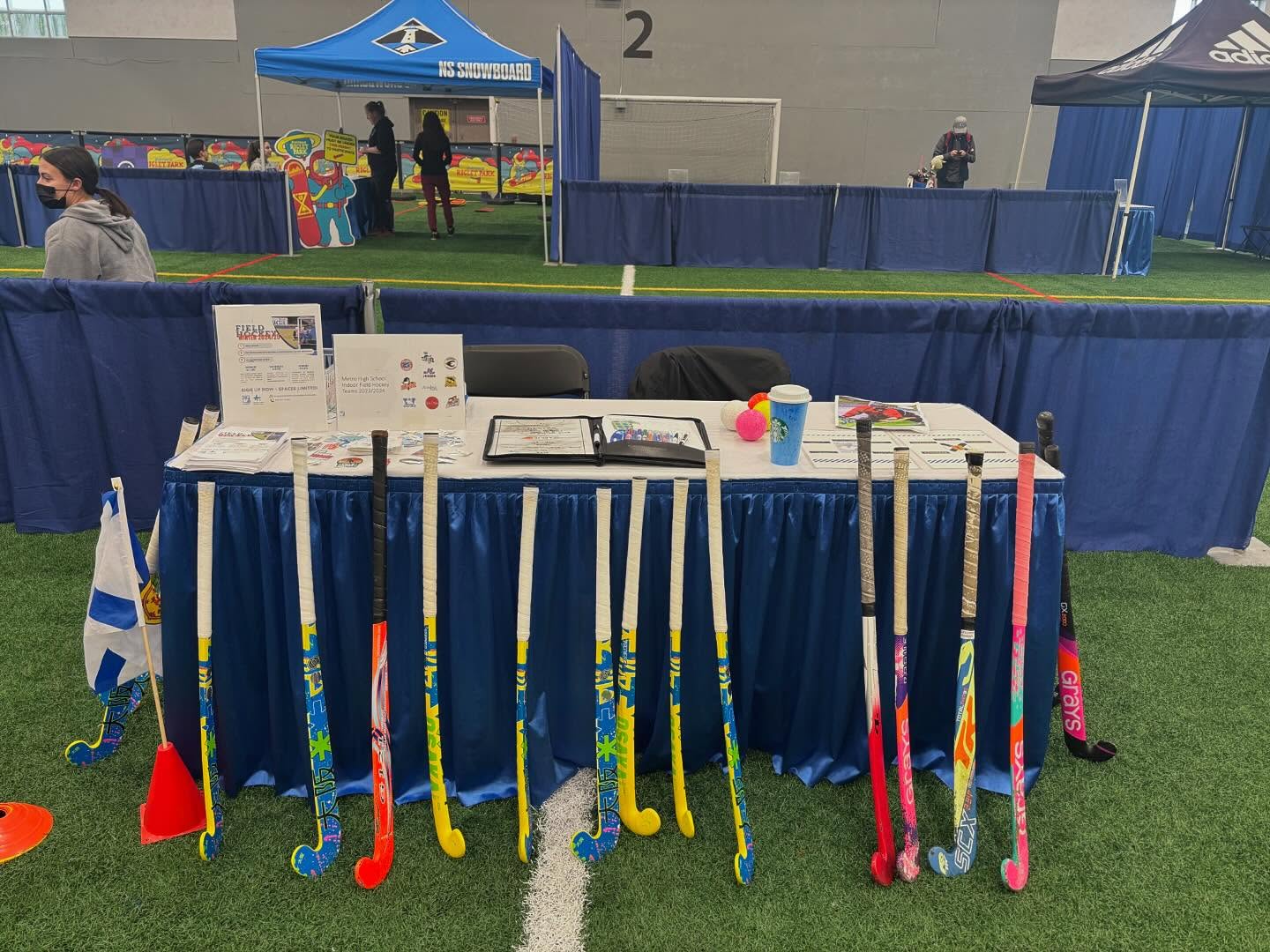 âAhhh where are the left handed sticks?â
Field Hockey Nova Scotia is at the Milk Sport Fair this week giving students in grades 3 to 8 an opportunity to try field hockey!