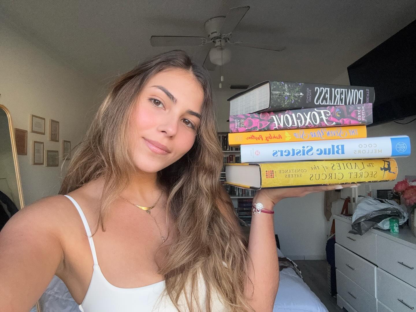 a fun spooky month of Oct books 🥐🍁
Foxglove - a great YA. Sequel of an amazing series. Follow the story of Signa and Death as they uncover mysteries in her uncles beautiful manor. Gothic, dark, and poignant.
The Ladies of the Secret Circus - great for fans of the night circus (like me). Love the story, fun plot twists and the writing is beautiful.
Blue Sisters - a beautiful tale of sisterhood and grief.
The Boyfriend - a skippable thriller but fun and fast-paced.
Powerless - yes I loved it. Yes it reads more like a fan fiction of all my favorite YA dystopias.
The Seven Year Slip - magical realism, time travel and romance, and delicious food references !!
Kill Switch - dark, steamy, and Damon Torrence is an angel in my eyes ❤️
What did you read this month?
#booklover #bookstagram #bookreview #bookrecommendations #octreadingwrapup