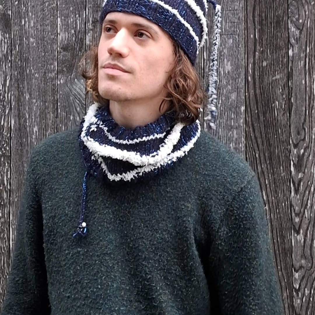 Les petits bonnets de Mona Lisa , ma production de bonnets tricotés mains que je réalise en pièce unique avec des laines française, vous pouvez allez voir tous les modèles sur ma page : Marie Elise Ramuzat en cochant
Les petits bonnets de Mona Lisa sur l'onglet photo.possibité d'envoi ou bien sur place a l'atelier de la Lisse.
#Atelier-de-la-lisse #bourgogne #cluny #creationfrancaise #laine