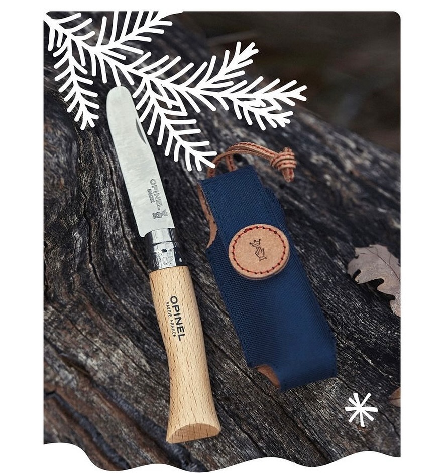 Julklappstips till den lille äventyraren. Opinels ”My first Opinel”. En fällkniv med trubbig spets med tillhörande fodral.
#myfirstopinel
#fällkniv
#barnkniv
#julklappstips