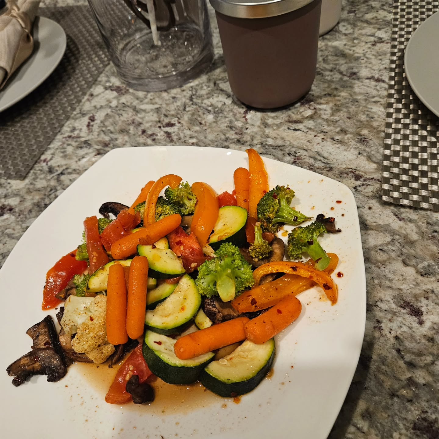 #healthyfood #healthylifestyle #newyear
#ovenroastedveggies #ovenroasted
https://www.annwellnesstalks.com/
* Just Sharing my love of "Oven Roasted Veggies". Sheet Pan Oven Roasted.
Ingredients: Mushrooms, Broccoli, Cauliflower, Bell Peppers, Zucchini, Tomatoes, and drizzled with Extra Virin Olive Oil. Salt and Pepper to taste.
Just Sharing with Ann | Financial & Health Wellness Information and talks.
https://www.annwellnesstalks.com/
Stay Connected | Join our Email Mailing List
Contact Us: info@annwellnesstalks.com