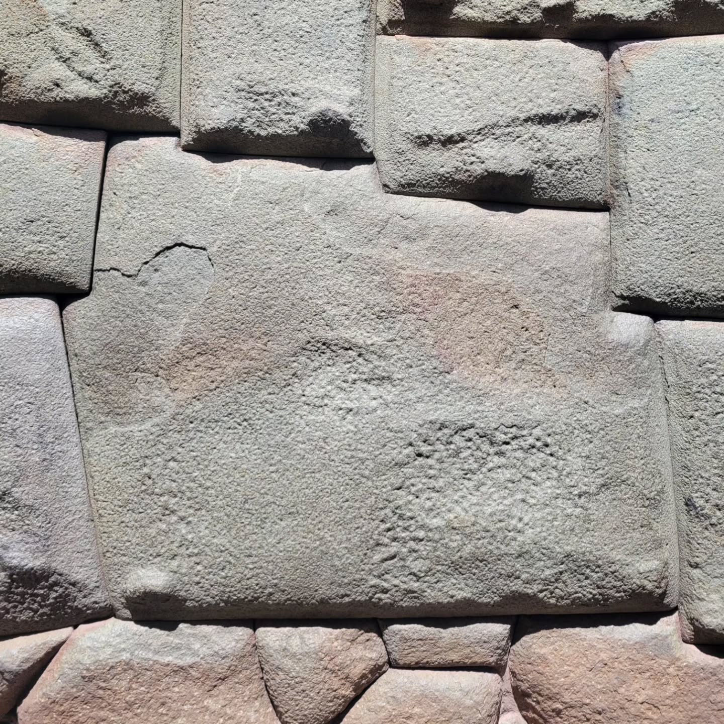 If you're dreaming of faraway places, let Peru be your next escape. Mountains, ruins, colors and cultures that took our breath away (quite literally ๐) - new link in bio!
.
.
.
.
.
#travel #twogirlsgetaway #travelblogger #gltlove #glt #dametraveler #sheisnotlost #travelgirl #peru #machupicchu #visitsouthamerica #rainbowmountain #humantaylake #huacachina #wonderful_places #huntgram #wearetravelgirls