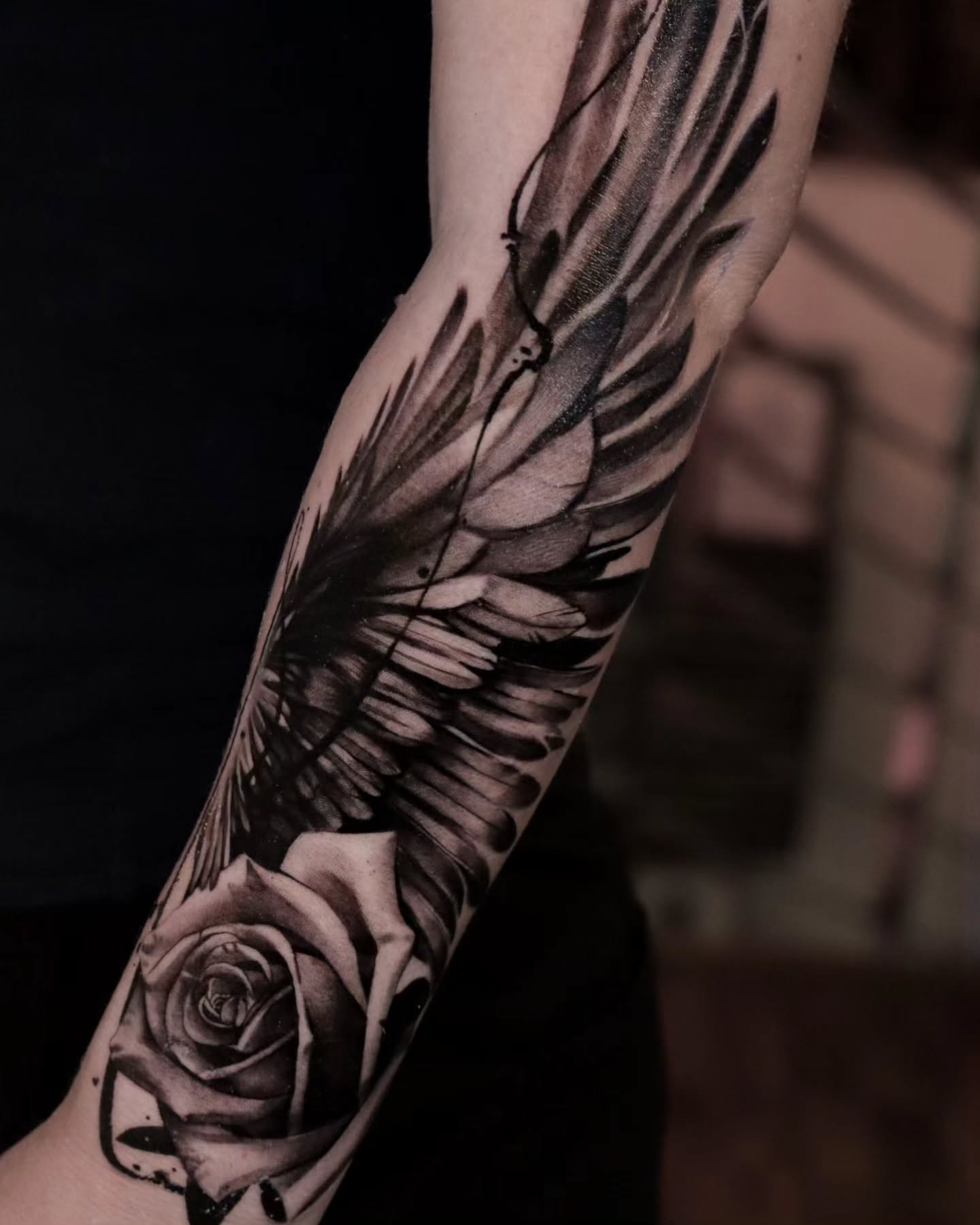 Projecto realizado pelo nosso artista @joao.icaru_tattoo em Potsdam na @myowntattooandpiercing
#tattoo #tattooer #tattoolife #ink #inklife #inkfamily #rose #rosetattoo #wing #wingtattoo #blackwork #blackworktattoo #art #portugal #potsdam