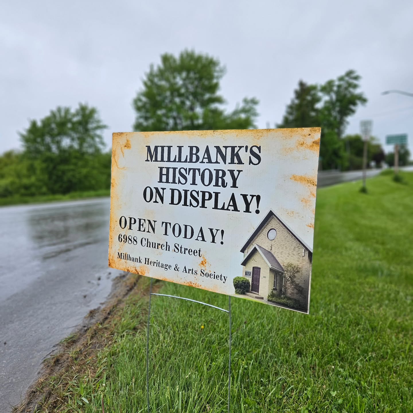 Another fun design to help promote a local cause! Don't let the weather scare you off. There are still lots of sales out in Milllbank today!
Be sure to stop by Perth St. to get some goodies from my little entrepreneurs!
#graphicdesign #smallbiz #millbank #marketing #GarageBand #millbankheritageartssociety #entrepreneurs #iwantcandy #candytime