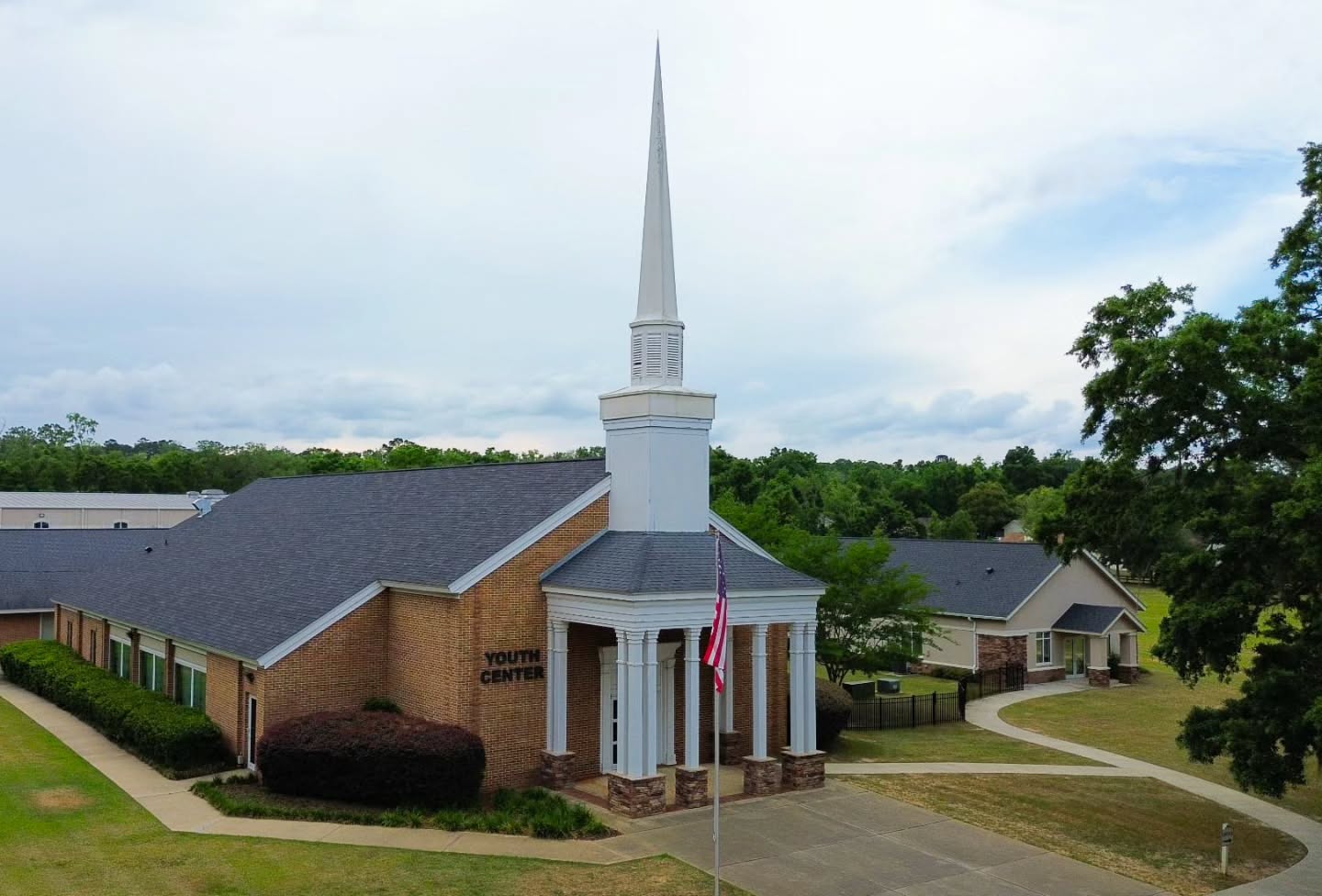 It's Wednesday! That means we'll see you soon! We have something for each member of the family tonight. Schedule is as follows 👇
5:20p - Orchestra/Praise Team Rehearsal
6p - Adult Choir Rehearsal, Kid's Gathering, Prayer Meeting, Youth Worship
8p - College Worship
#MorningsideTLH