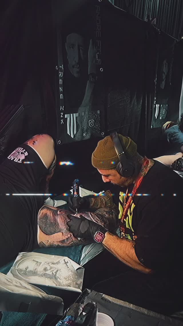 Award-winning tattoo done by Andre Fila at @wintertattoofestivaluk .
With over 20 years in the tattoo industry, Andre continues to amaze us with his incredible talent.
Bookings open.
#tattoo #tattooed #tattoo #tattooideas #besttattoos #tattoouk #besttattoosuk #braziliantattoo #uktattoo #coventrytattoo #londontattoo #tattooforyou #londontattoo #birminghamtattoo