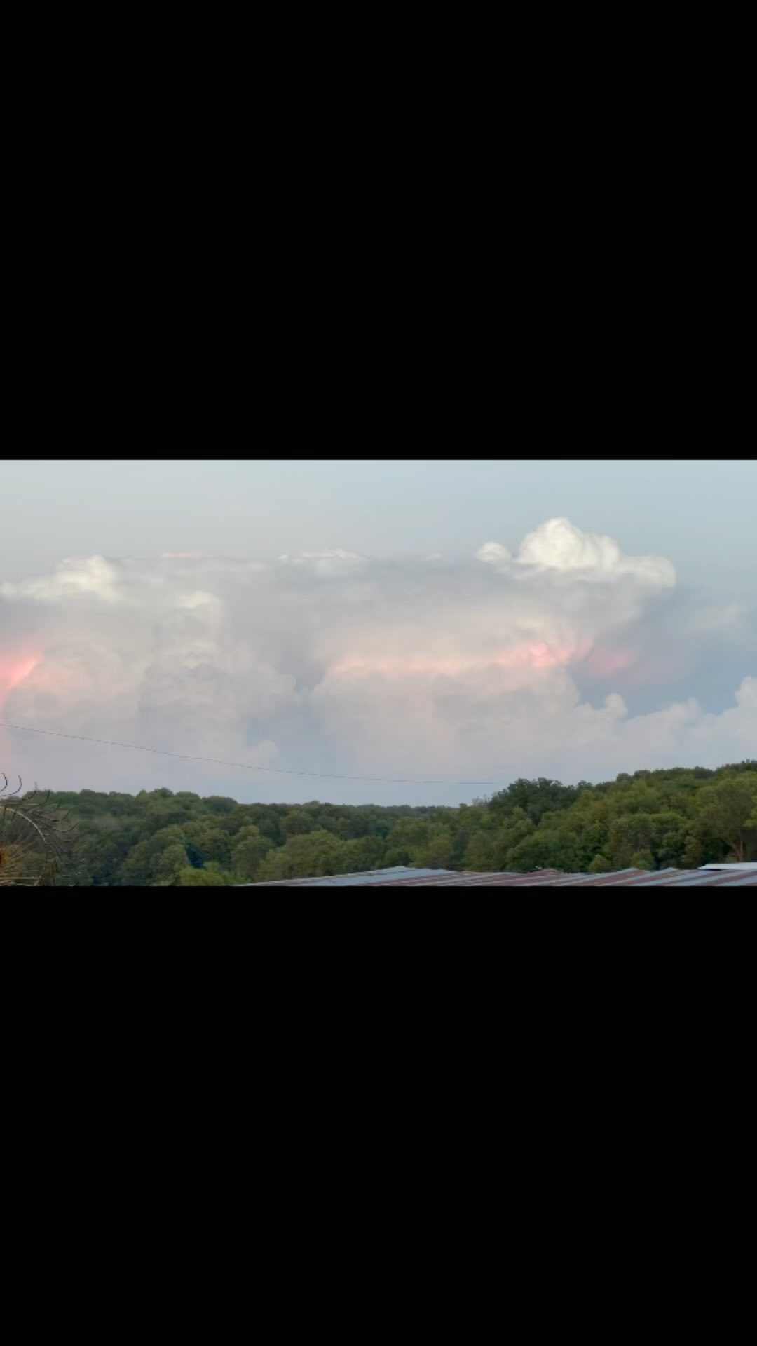 Storm clouds on the horizon…the rain is tantalizingly close.