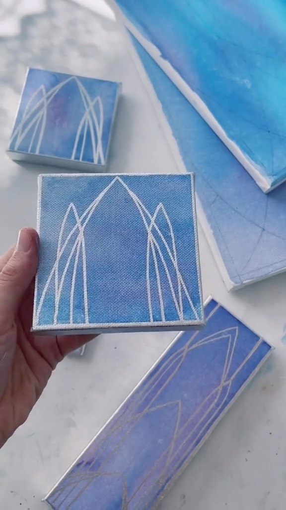 The Aurora Collection will release October 13th! ✨🪞🦢 Which is incidentally the day I get to 37 weeks. I’m nervous, but oh well! 😭😅😭
#hurricaneian #hurricaneian2022 #floridaartist #sfliving #veniceflorida