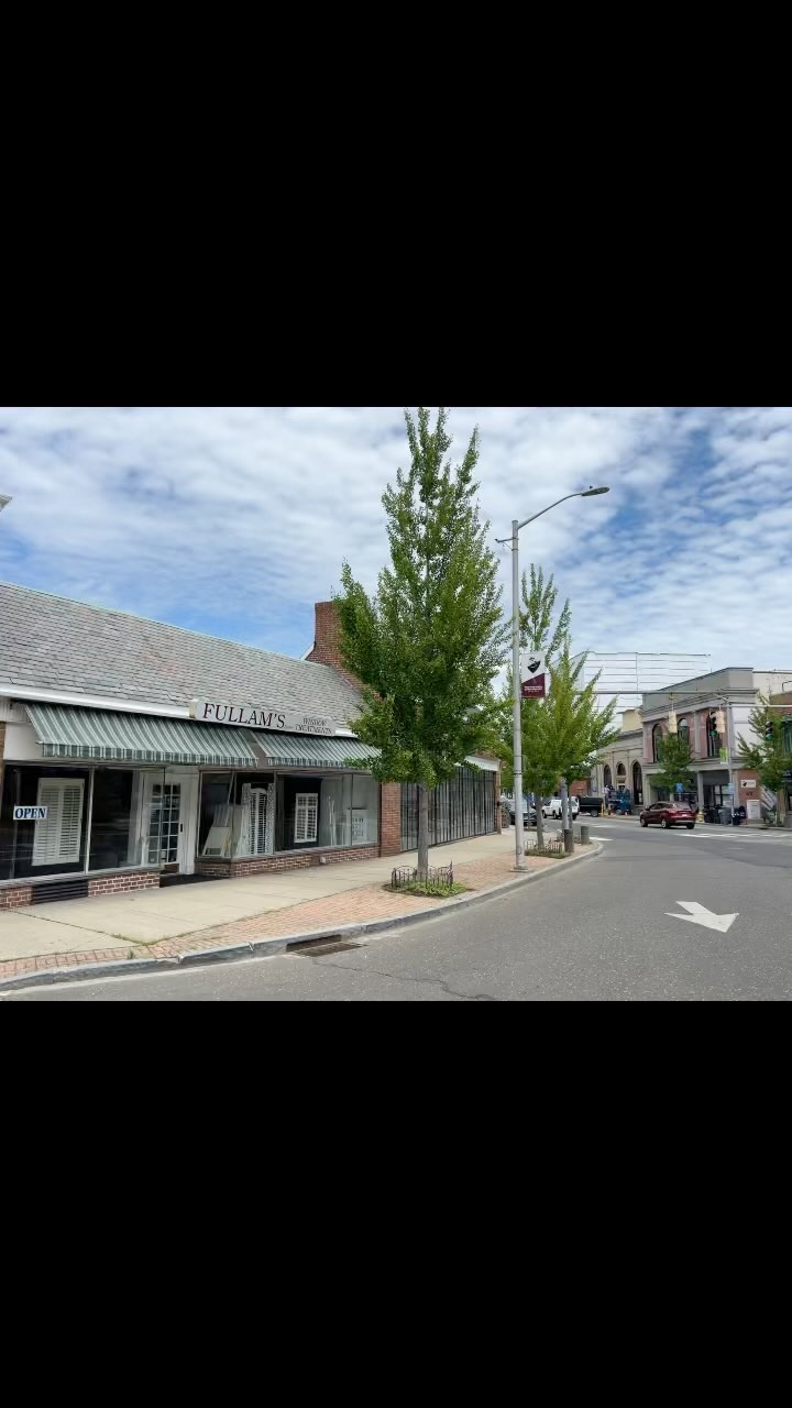 Come checkout our showroom on 104 Wall Street in Norwalk….if you’re lucky you might meet Ella!
#hunterdouglas #somfy #kravet #cataniasilks #blinds #shutters #wovenwoods #draperies #fairfieldcounty #norwalk #stamford #greenwich #newcanaan #darien #westport #wilton #darien #fairfield #interiordesign #connecticutinteriordesign