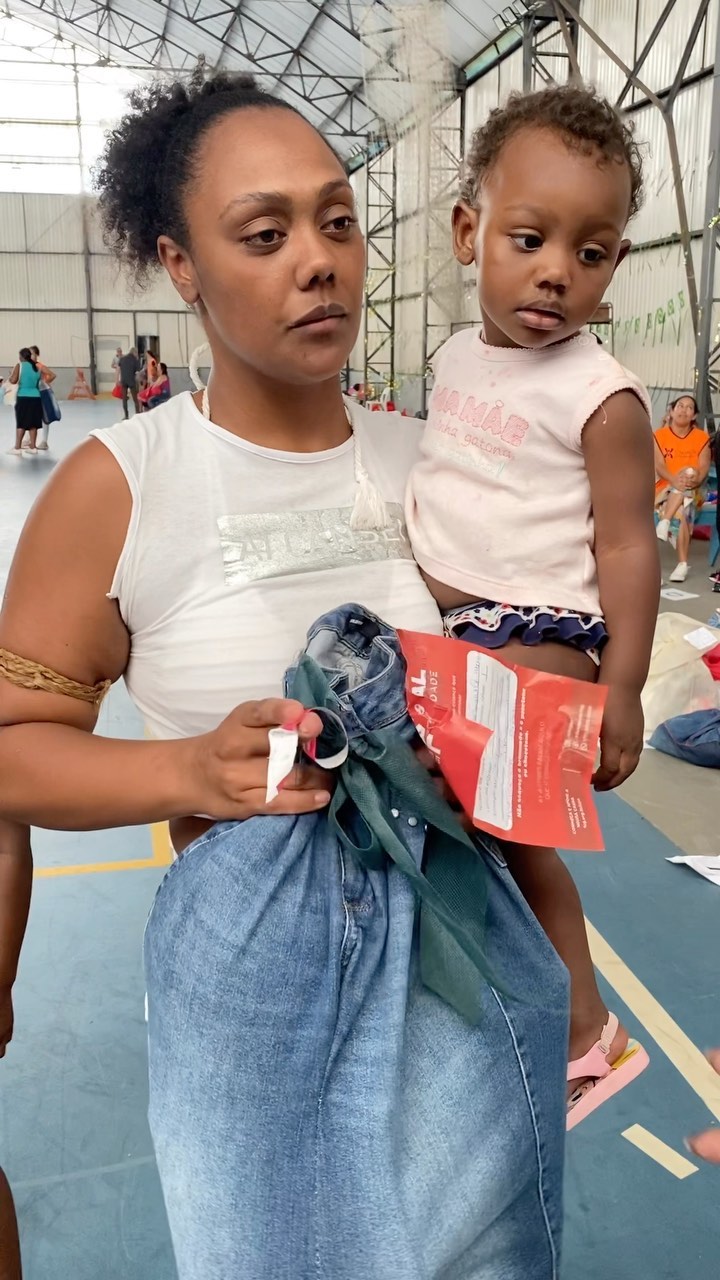 O sentido do Natal é esse, cooperar com uma sociedade mais justa, equalitária, consciente e com muito amor. Lerato deseja um FELIZ NATAL !
.
.
#natalconsciente #amor #desconstruirparaconstruir #jeans #sustentabilidade