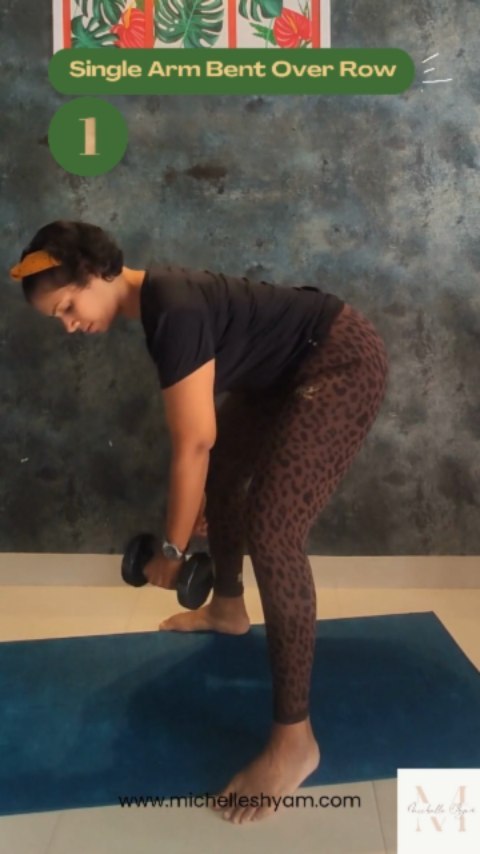 #adventseries #day1 #dumbbellworkout #backexercise #michelleshyam