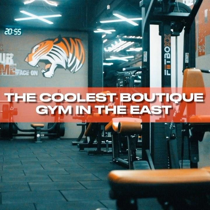 Get ready to crush your fitness goals at FiiTBOXX! 🏆 Our boutique gym at 408 Joo Chiat Road is equipped with cutting-edge tools and a dedicated functional training area. Whether you’re a beginner or a fitness enthusiast, FiiTBOXX is your fitness home. Reach out to us at 80229818 on WhatsApp! 📲 to embark on this exciting journey! 💬
#FiiTBOXX #CrushYourFitnessGoals
-As Low as $4 per day for the standard membership
-Various short-term membership: 1 month, 3 months and causal visits
-In House Professional 1:1 Personal Training available