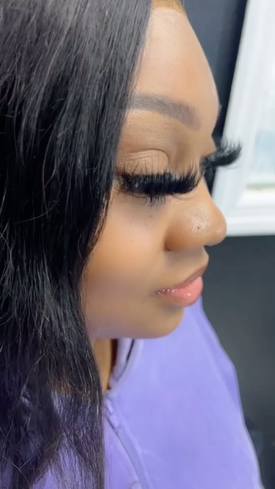 Megvolume is not to be played with okayyy 👏🏽 #megavolume #bradentonlashes #tampalashes #sarasotalashes #lashmapping #lashextensions #beauty #volumelashes #lashart #valentinesdaylashes #nails #lashinspo #russianvolume #bottomlashes