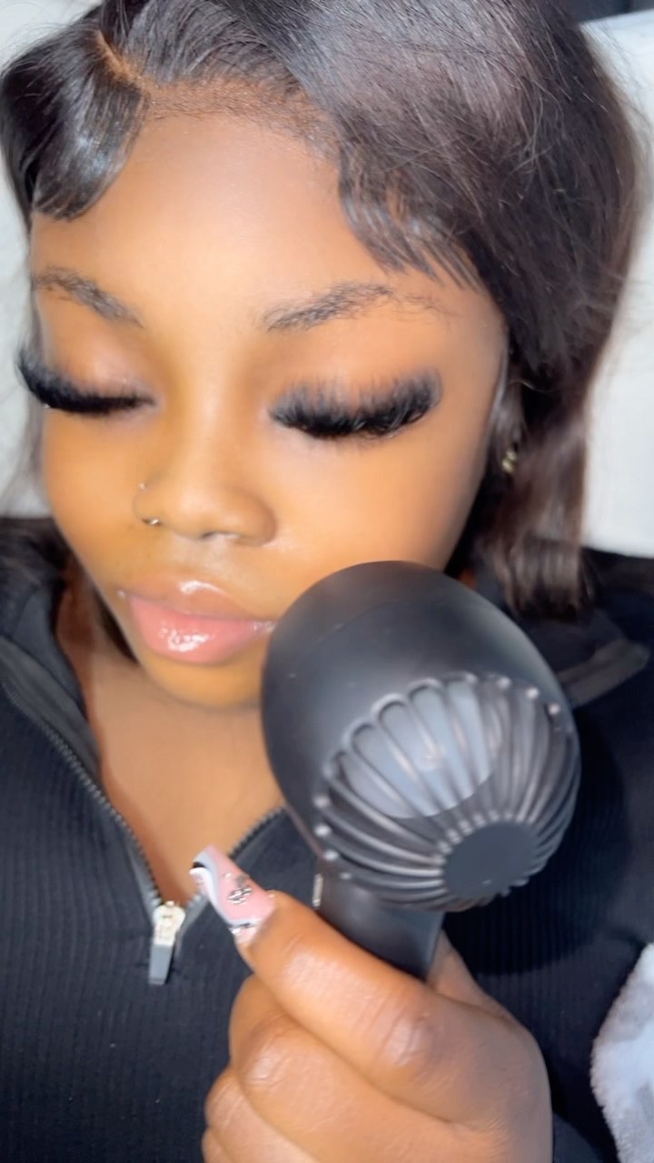 I love the bottoms with this volume look it’s like Ying& Yang 🤍🖤 #tampalashes #bradentonlashes #sarasotalashes #miamilashes #volumelashes #lashextensions #megavolume #whispylashes #fluffylashes #lashmapping #lashmaps #bottomlashes #hair #nails #makeuptutorial #fillers #noneedlefiller #hyaloronpen #lipfillersbradenton