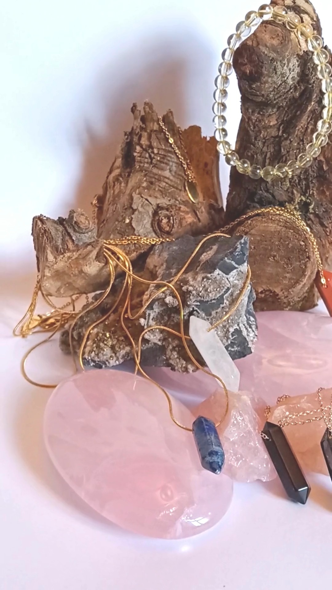 A gift for you!
On March 8th, it's International Women's Day, and we want to celebrate it with you! With every order placed until March 9th, you'll receive a free gemstone charm as a gift!
We appreciate you, strong, positive, and caring woman! Thank you for allowing us to adorn you with our jewelry collections!
To celebrate you, we're giving you a little gift on this special day. Moonstone, the stone of feminine energy, connection to the universe, and of course, the moon. Rose Quartz, the stone of love! Love for yourself, love for everything around you. Love for life!
š©· 1. Place your order at wildstonesamsterdam.nl
š©· 2. In the comments, write: "Charm: Rose Quartz" or "Charm: Moonstone" so we know which charm to send your way.
š©· 3. Complete your order, and your gift is on its way!
Promotion valid until March 9th
#gemstonependant #gemsandminerals #gemstonejewelry #gemstone #jewelry #pendant #freegift #edelstenen #edelsteen #sieraden #dutchbrand #madeinholland #amsterdam #internationalwomensday