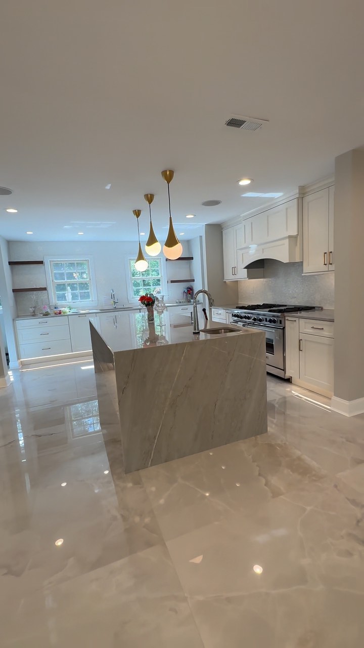 I had the pleasure to tour this five-million-dollar house located in Owings Mills, Maryland. This house had the works multiple bedrooms, bathroom, an in-law suite, movie theater, gym, pools, and a few acres of land.
I will be showing more of this home🏡 📍 What shocked you the most; the location or the amenities? Comment below 👇
.
.
.
.
.
.
#interiordesign #interiorstyling #hometour #fyp #explore #for you #mansion #sykesbydesign #marylandhomes #homedecor #milliondollarhomes