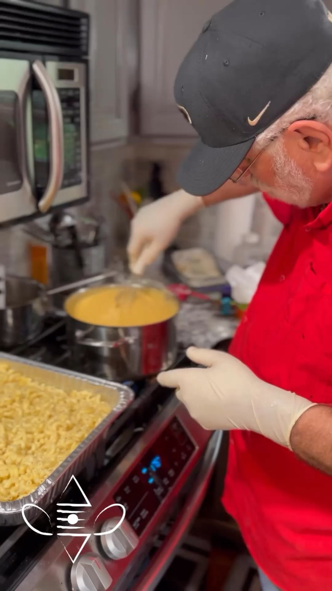 BACK TO THE START - Madhukara served at Hope Ministries in South Bend, IN on Saturday 6/15. This was a sweet moment as the seeds of Madhukara were planted here in the Hope Kitchen as part of The Seva Project nearly 15 years ago.
SPECIAL THANKS to all who volunteered to create and serve the delicious meal - @melissa.bozzuto @snlhandley + Kayla, Paul K, Pam B.
Live in northern Indiana? JOIN US! Will be offering a meal at Hope Monthly.
GIVE A GIFT - $$ helps us serve our community in powerful ways. LINK IN BIO!
#serve #feedeveryone #feedthehungry #love #connect #heal #helpothers #lovethyneighbor #spreadlove #spreadkindness