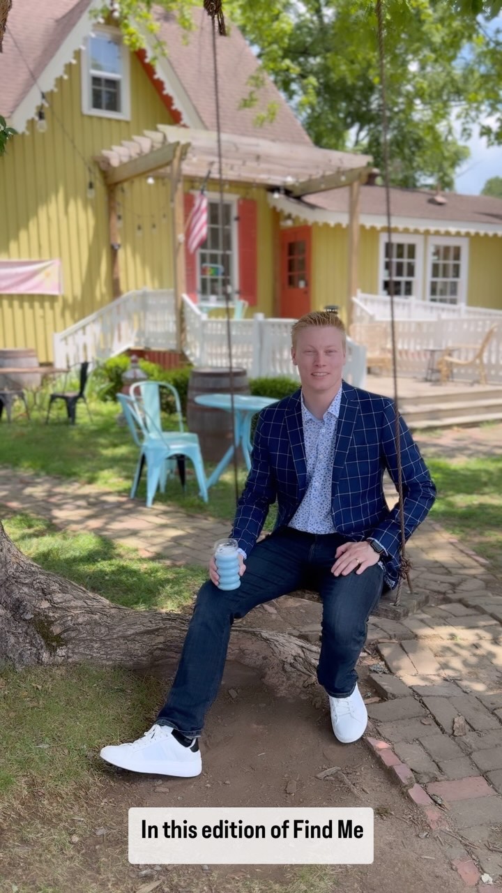 🚨Giveaway🚨
The first person to guess where I’m at gets a gift card to this location!
#nashvillefoodie #nashvillefood #coffeelover #nashvillerealestate #nashvillerealtor #chattanooga #springhilltn #chattanoogafood #collegegrovetn #giveaway