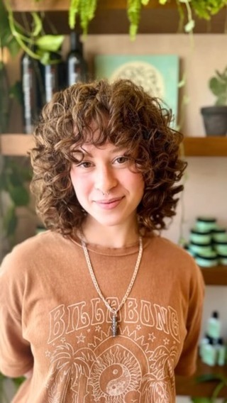 Who run the world?! CURLS! 😍✂️💖💪🏻