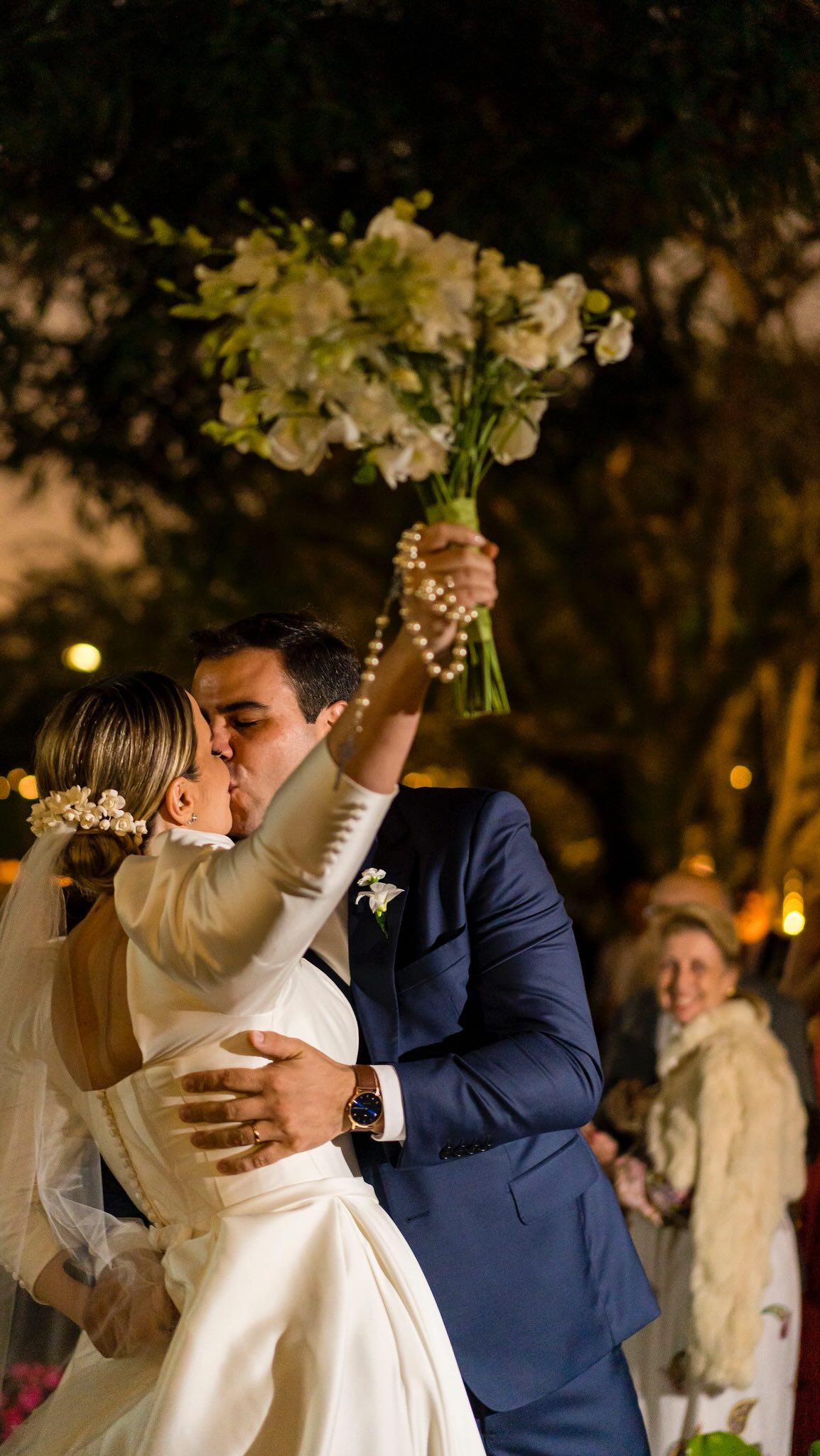Teaser incrível de um parceiro especial @nodegravatafilms
Casamento Letícia e Fernando na @fazendafortaleza1820
@casamarelanoivas @casarpontocom @double_bartenders @f3entretenimento @woodlouse_oficial @delchiarocoral @petitefleurpatisserie @claudiaporteirogastronomia @thiagogusman @dudusax @rafavieirafotografia
#casamentonocampo #decoracaocasamento #noivas #assessoriaecerimonial #vestidodenoiva #wemazzi