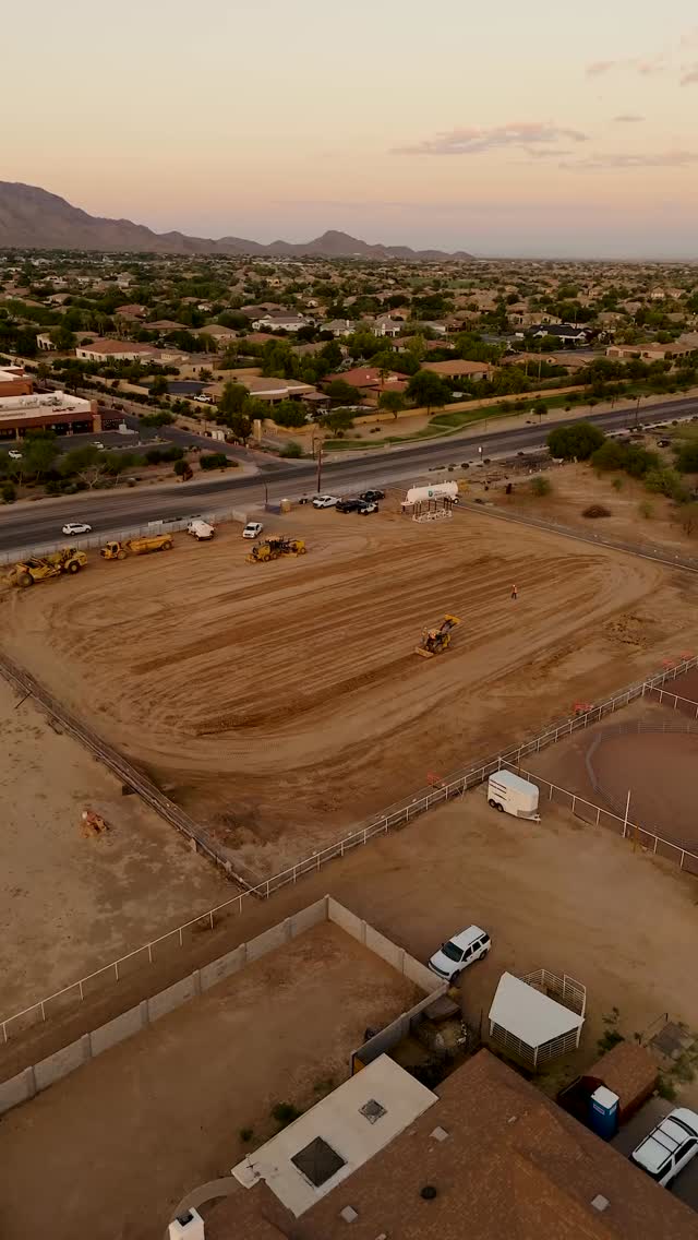 Dreams don’t rise without a little grit and a whole lot of dust (but not too much per ADEQ and proper watering)! We’re here for both. Let’s move. @overtonbuildersllc @maleekster @salgilbertpizza