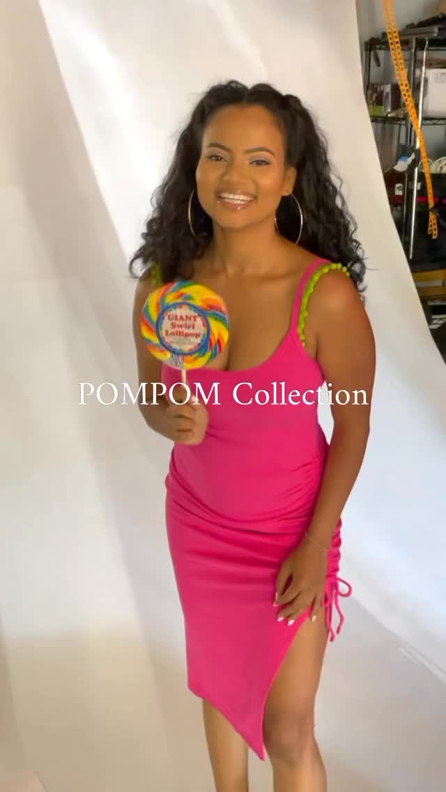 The beautiful @shalini_indian knows how to bring our POMPOM Collection to life. Summer Is Here! ☀️🏝️ Get Yours Today! www.braserie.com
pompom #brastraps #bra #pompomfashion #summerlook