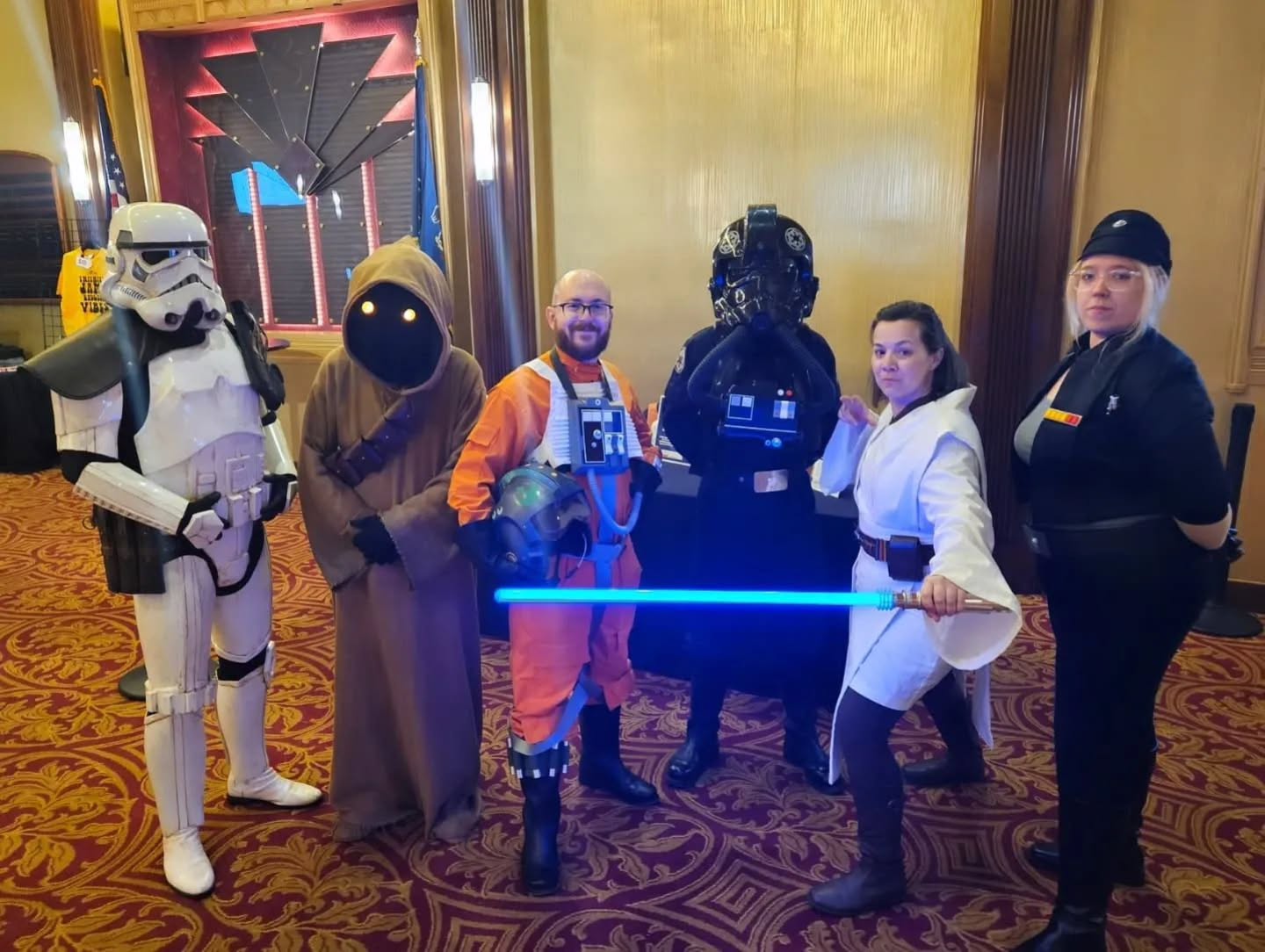 We had an amazing evening at the @fmkirbycenter in Wilkes Barre for their special screening of Star Wars - A New Hope. 
Did you happen to grab a photo with some or all of our galactic characters?  If so, post it below!
🗝🪨🎬
www.keystonespire.com