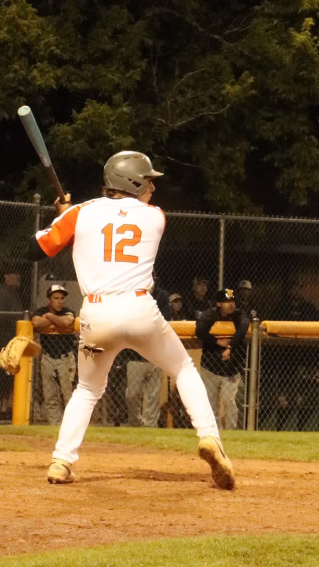 THANK U HANK!
Smith homers to force the run rule for a Foxes Victory, sending them to the FRL Playoff Championship tomorrow!