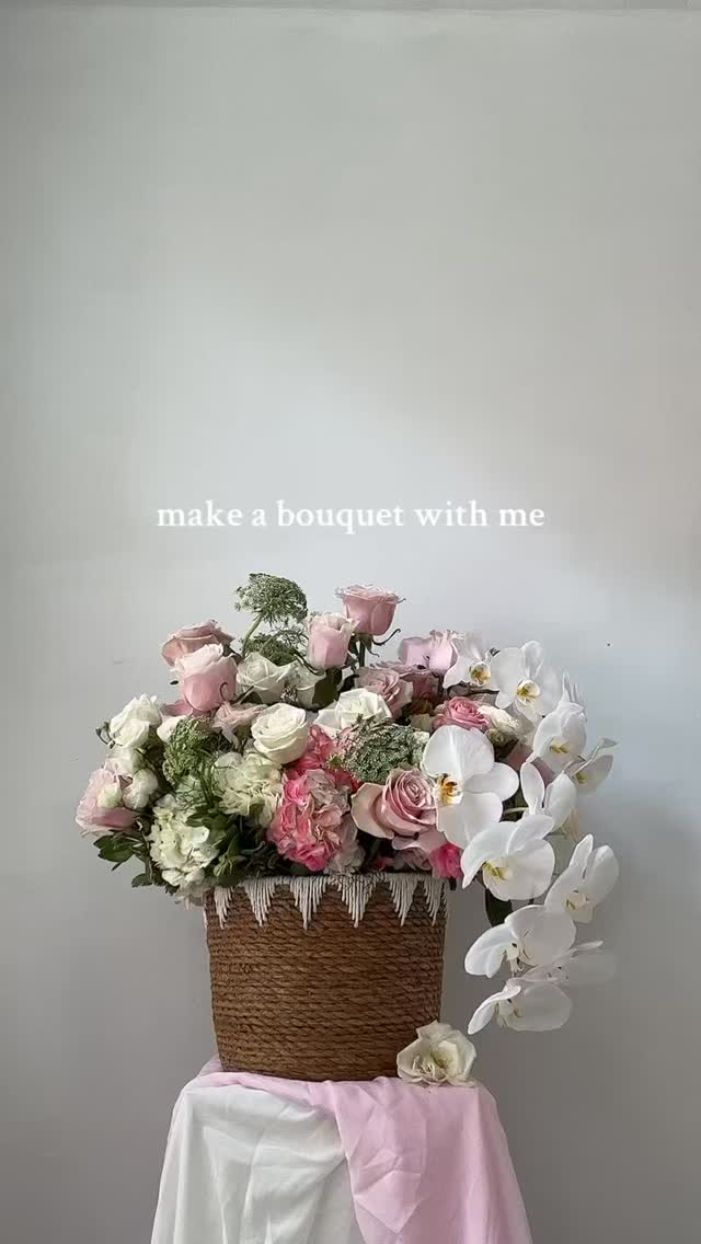 For the softest celebration of a new beginning. White orchids whisper grace. Hydrangeas hold all the unspoken love. Pink roses bloom with joy, warmth, and gentle welcome. A bouquet for a baby girl — beautiful before she even arrives💕