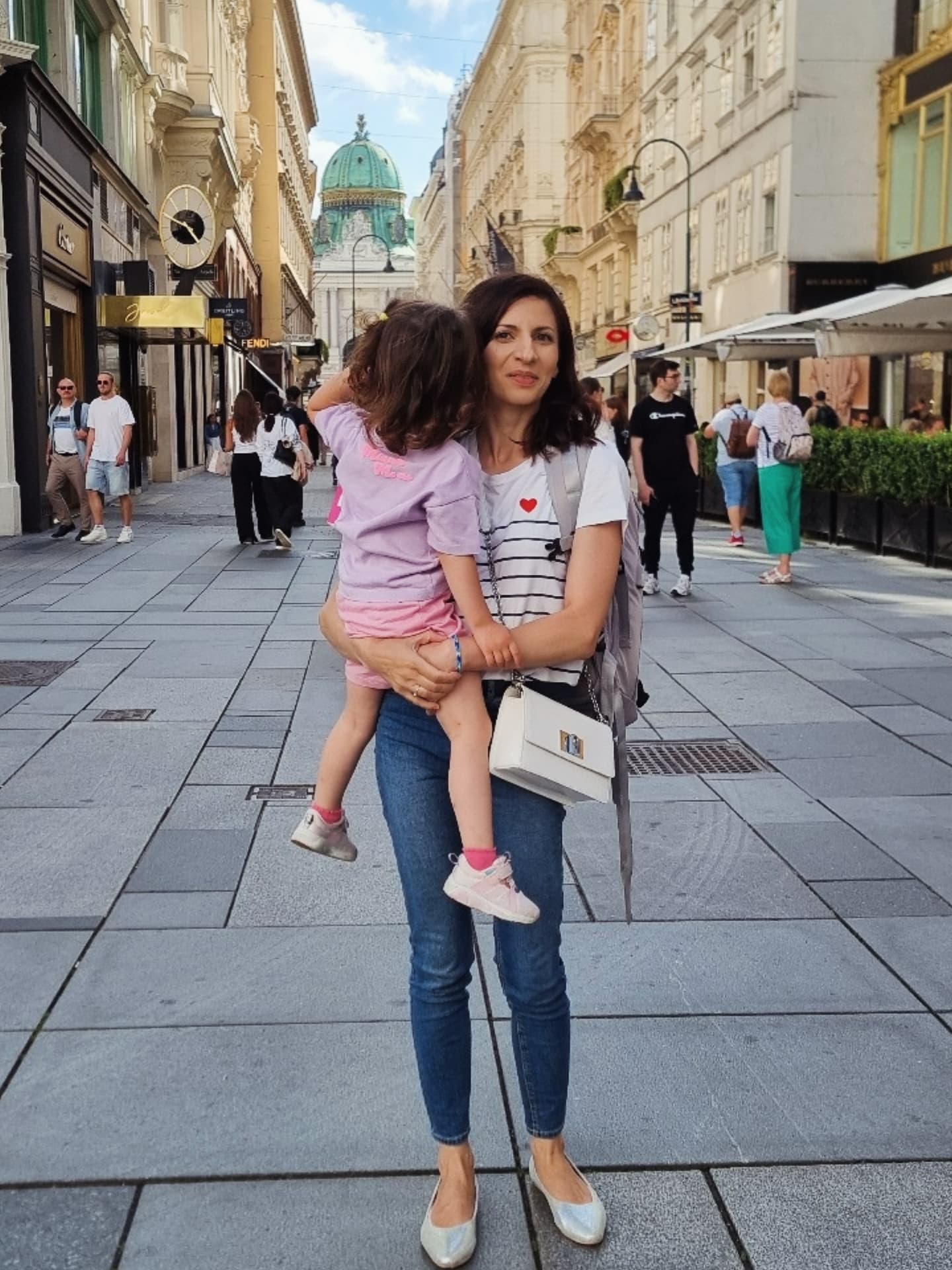 😆 Opposites attract... especially when it comes to packing styles!
There are two kinds of people in the world:
- the ones who pack six days before a trip, complete with outfit layouts saved on their smartphone and weather contingency plans...
- and the ones who wake up the morning of, realize they have one clean sock and consider that a creative challenge.
And they marry each other.
Because someone needs to remember the passports and someone needs to sprint through the terminal holding three iced coffees and a suitcase that may or may not close.
Together, they balance perfectly: structure and spontaneity, spreadsheets and vibes.
✈️ What kind of packer are you?
And more importantly… would your suitcase pass inspection by your better half?
💌 Need a nudge? A pep talk? Or just someone to help untangle the outfit chaos before your next family adventure?
Slide into my DMs or drop me a message with the word STYLE SOS, and I’ll be there like your chic fairy godmother - minus the wand, but with way better outfit ideas.
Because why stress when you can style?
#TravelStyle #SuitcaseDiaries #OutfitPlanning #CoupleGoals #MarriageHumor #StyleSOS #RelatableAF #TellMeYoureMarriedWithoutTellingMe #PackingPersonality #travellingwithkids #viennalove