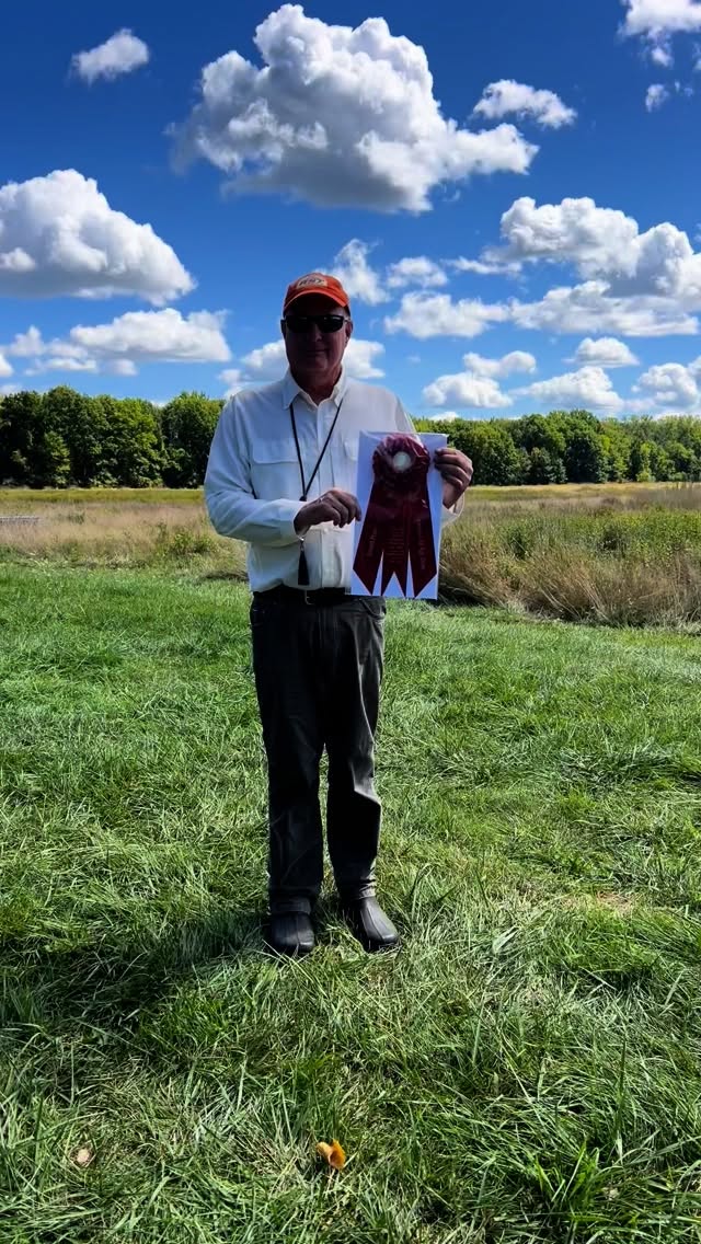 Way to go Jeff and Simon!! Congratulations on your first Amateur Field Trial Placement!!! It’s been a journey ♥️ We are so excited for you and Simon.. You can’t relax yet, there is more work to do.. 😁 So proud😊
We all put so much time and effort into these dogs, which makes this moment even more special ♥️
Craney Hill Dark Side of the Moon-Simon
Owner/Handler Jeff F
The best thing about this he is a Dudley son 💕💕💕
#DogHandlerLife #GunDogTraining #TrustTheProcess #SpanielTraining #BuildTheBond #FlushingDog #RelationshipBasedDogTraining #ProfessionalDogTraining #EnglishSpringerSpaniel #WorkingDogJourney #DogTrainingTips #gundogs #FieldTrialDogs #dogtrainernearme