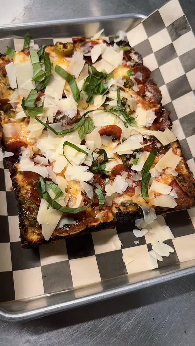 We got that good food! Head on in to Thicc pizza downtown or in Rio Rancho at the block to check out your next favorite food!