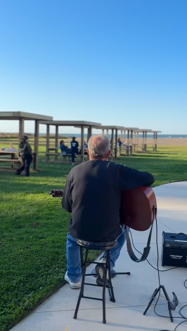 Conneaut Beach Glass Hunt & Sunset Picnic ✨
The @ohiotravelassociation Ohio Conference on Travel is being hosted by Ashtabula County this year and the Conneaut Visitors Bureau board was proud to host an early experience at Conneaut Township Park for visiting tourism professionals. What a beautiful night!
More to come in stories this week 🤍
Special thanks to…
• The CVB Board of Directors
• Ashtabula County Visitors Bureau
• Conneaut Township Park
• The Dunes
• Biscottis Restaurant
• Castaways Pizza & Grill
• Franco’s Pizzeria
• Pat’s Fireside
• Rainbow Cafe
• The White Turkey Drive-In
• Buccia Vineyard Winery & B&B
• Markko Vineyards
• Musician Tommy Gildone
• The Wicked Artichoke
#visitconneaut #conneaut #conneautohio #lakeerie #ashtabulacounty #ohiowinecountry #ohiotravel #ohio