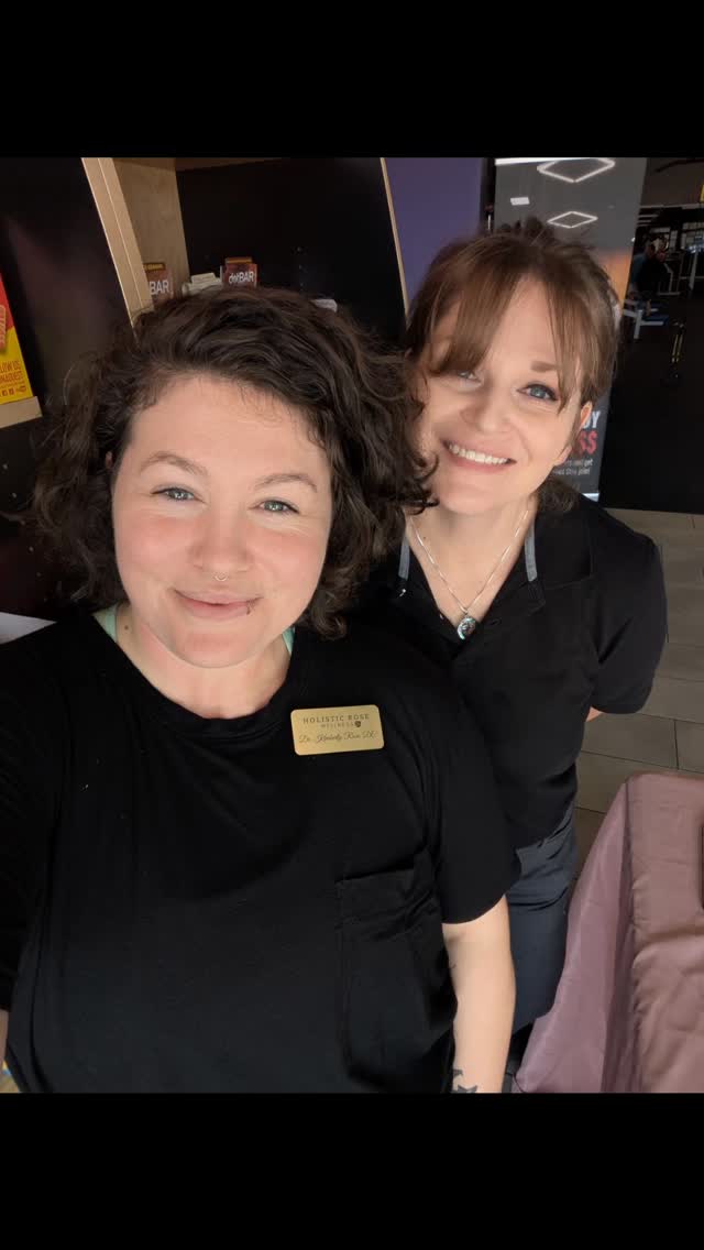 Loved connecting with the community yesterday at Crunch Fitness Atascocita! Thank you to everyone who stopped by to learn more about wellness, energy, and chiropractic care. 💪✨
@crunchatascocita
@hotworxatascocitalakehouston
#holisticrose #chiropractic #huffmantx #huffman #Atascocita #lakehouston #humble #Kingwood #chiro