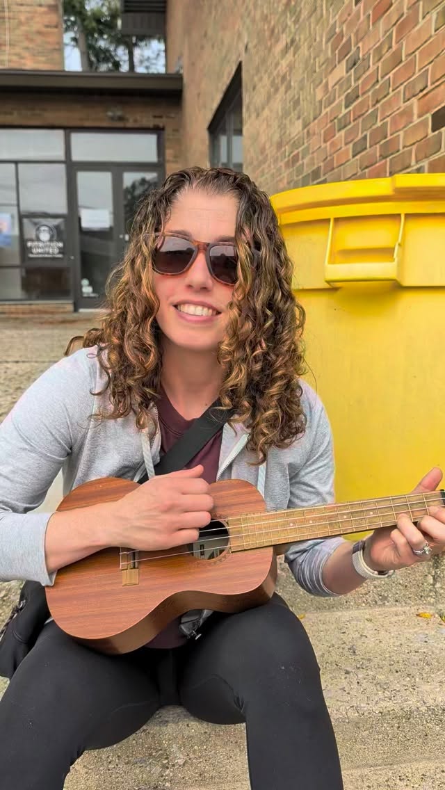 Meet Leslie
Leslie is one of our newest teachers and she LOVES to play the ukulele to make everyone smile
Leslie starts a BRAND NEW family yoga class next week, starting Mondays and everyday till January join Leslie (and Doug) every Monday for Yoga and Smiles for the whole family ?
#flyoga #kidsyoga #yogaatplay