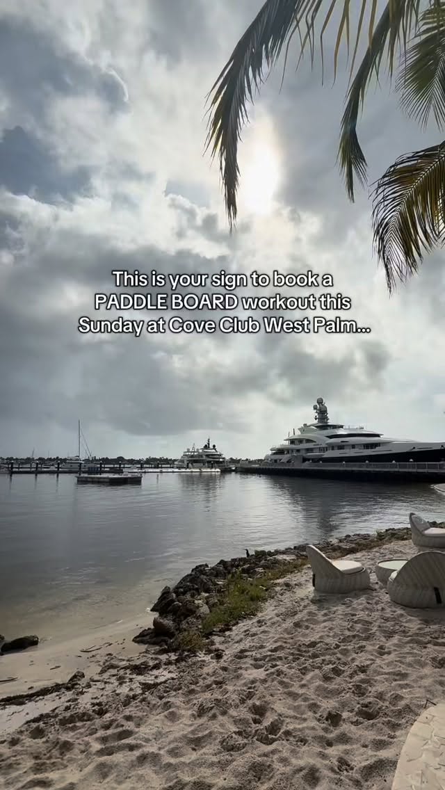 This is your sign! Join me this Sunday for a Bikini Body workout on PADDLE BOARDS at @coveclubwestpalm ? #westpalmbeach #paddleboardworkout