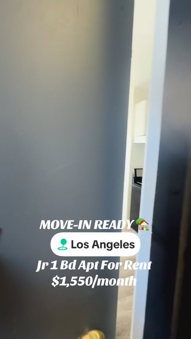941 S Kenmore Ave?Only $1,550/month for this newly updated 1 bedroom in the heart of Koreatown. Dm us for more information or to schedule an in person tour!
.
.
.
.
#apartmenttour #apartmenttherapy #forrent #affordableapartments #alpinelaproperties